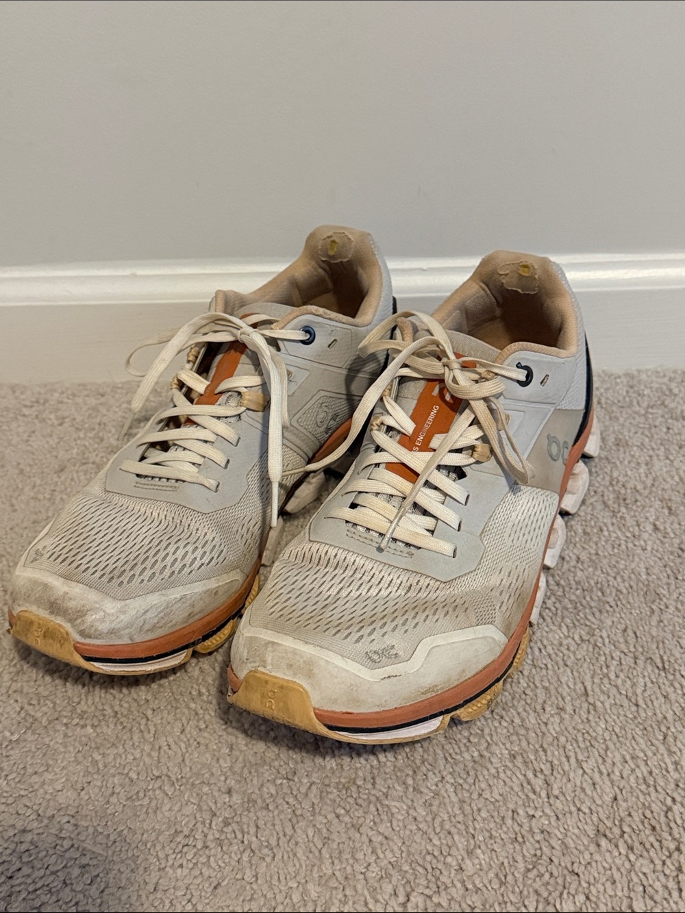 On Running Women’s Neutral Beige and Tan Athletic Sneakers Size 10.5